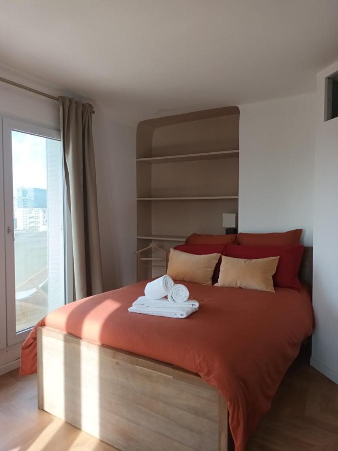 Paris Balcony Top Floor Room Exteriér fotografie